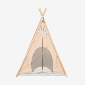 Teepee de madera con alfombra acolchada - Casa Naranja